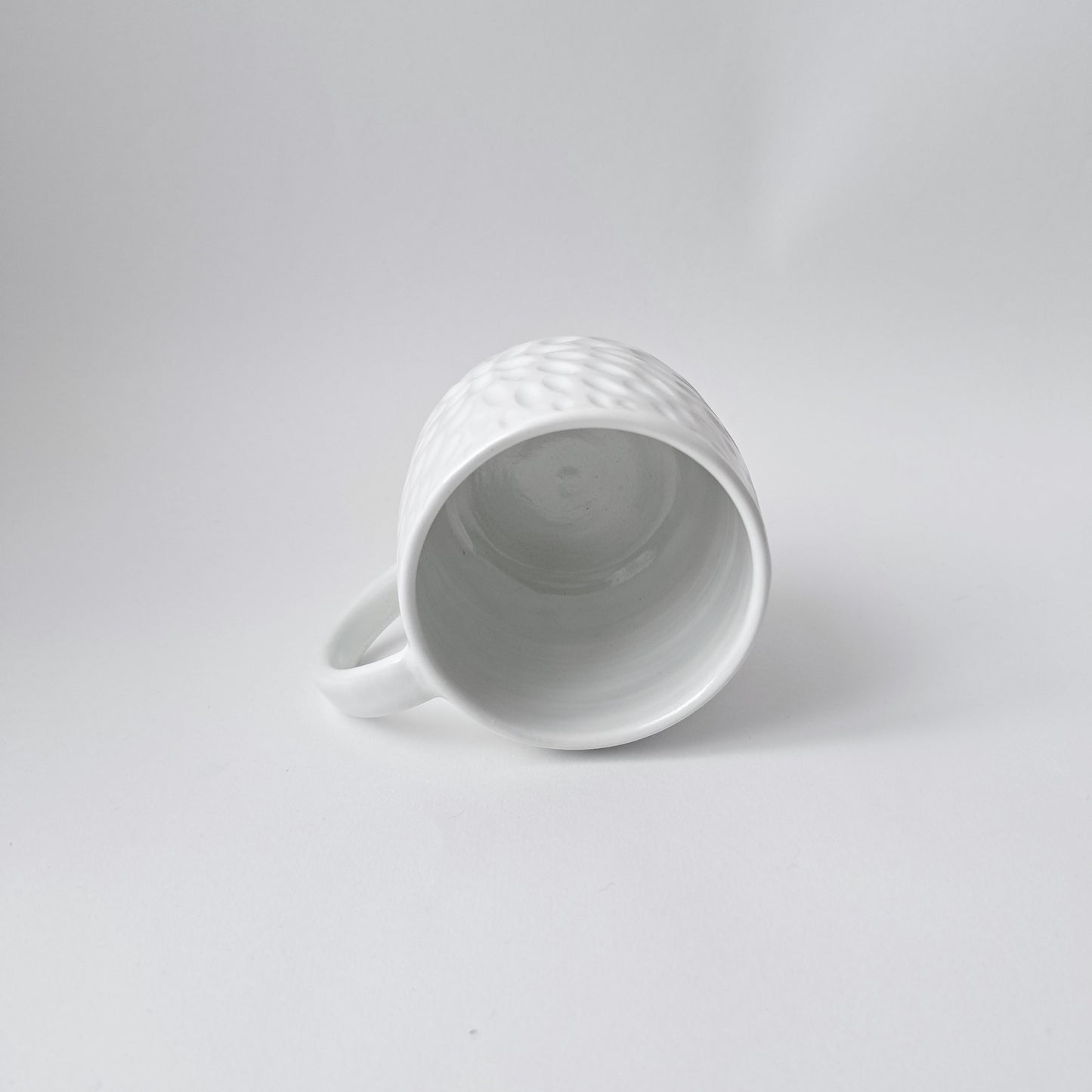 Flower pattern mug - white