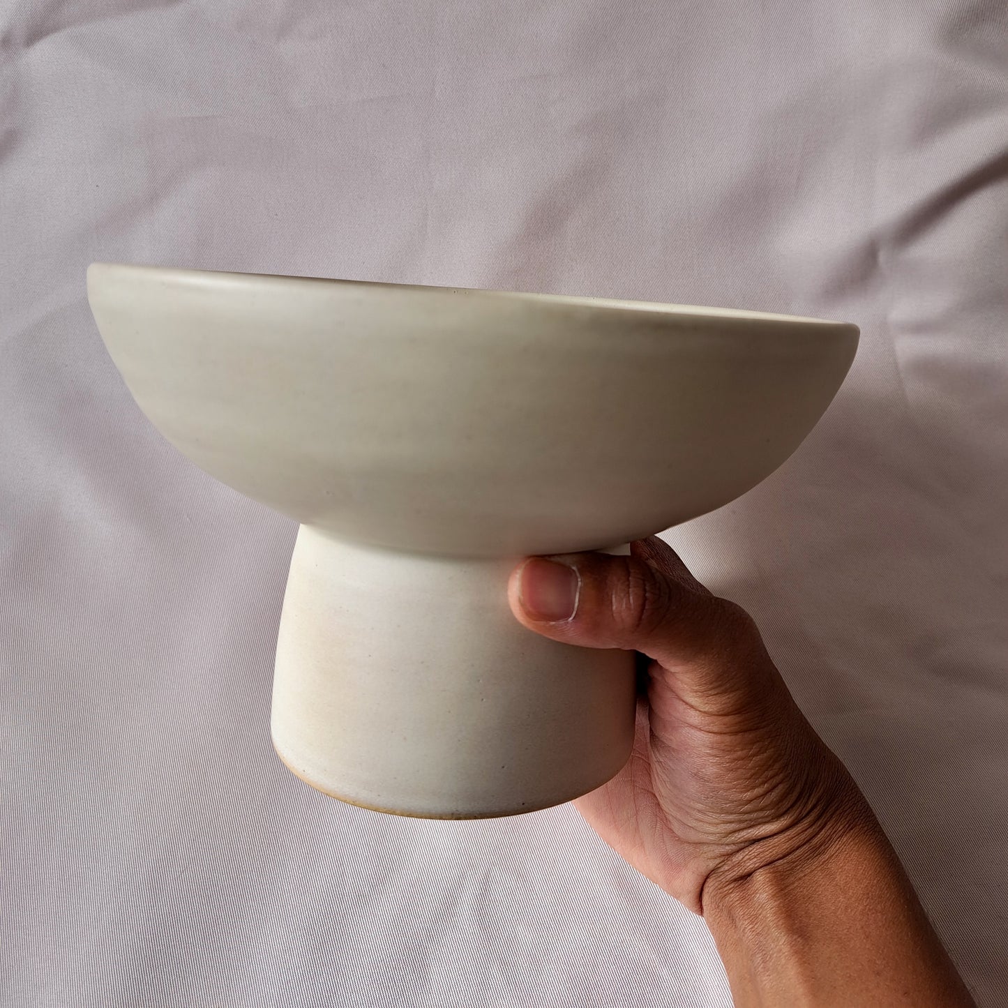 Pedestal bowl